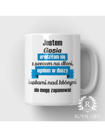 Kubek z imieniem serce na dłoni
